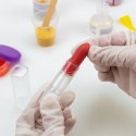 MANUFAKTURA SZMINEK I BŁYSZCZYKÓW EKSPERYMENTY 8+ TREFL SCIENCE4YOU 61118